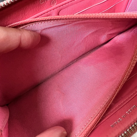 🌸 Authentic Chanel Pink Leather Wallet - Picture 4 of 6
